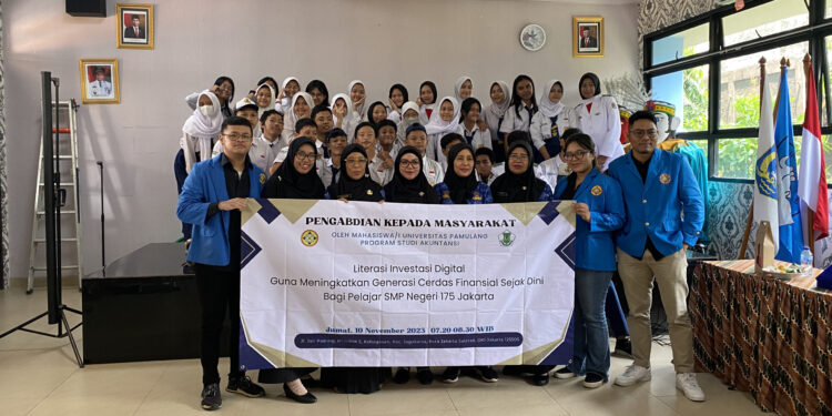 Pengabdian Kepada Masyarakat (PKM) Mahasiswa Unpam di SMP Negeri 175 Jakarta