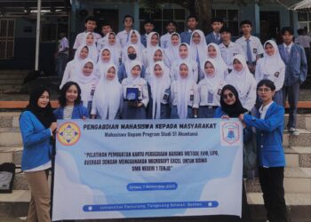 Pelatihan Pembuatan Kartu Persediaan Barang Metode Fifo, Lifo, Avarage di SMA Negeri 1 Tenjo