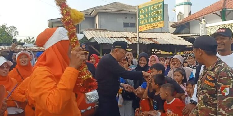 HUT ke-85 Kelurahan Kedaung Diramaikan 3 Ribu Warga Peserta Jalan Sehat
