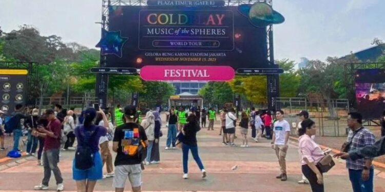 Polisi Tangkap Pelaku Penipuan Tiket Coldplay, Korbannya Artis Ibu Kota