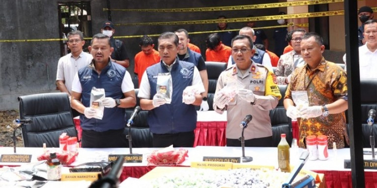 Lewat Patroli Siber, Bareskrim Sukses Ungkap Peredaran Narkoba Modus Keripik Pisang
