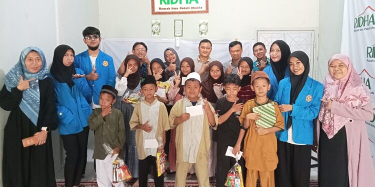 Pelatihan Bahasa Inggris Komunikatif Berbasis Game Anak-anak di Yayasan Rumah Ridha