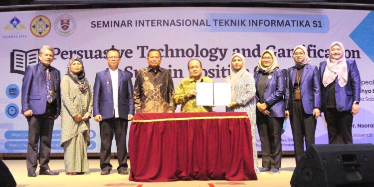 Seminar Internasional “Persuasive Technology and Gamification” Dihadiri Ribuan Mahasiswa Universitas Pamulang