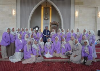 BaKOS SD Al Zahra Indonesia Gelar Taklim bersama Ustaz Subki Al Bughury