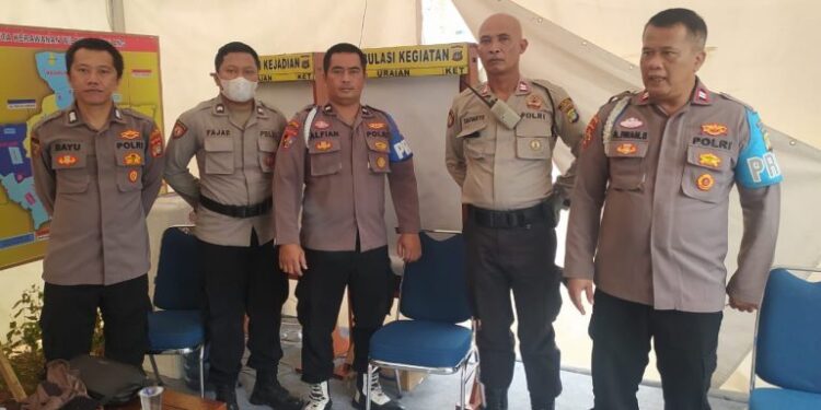 Pengamanan Malam Natal di Kawasan Pamulang Terpantau Aman