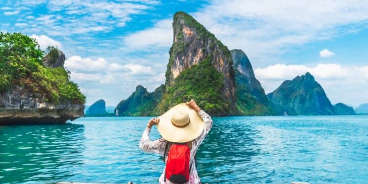 Liburan Akhir Tahun Ingin Aman dan Nyaman, Ikuti Tips Berikut Ini