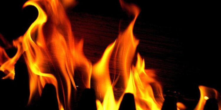Ledakan Gas di Pasar Baru, Tiga Warga Terluka
