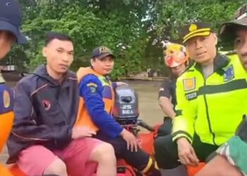 Tiga Bocah Ciledug Hanyut Terbawa Arus Banjir, Satu Selamat dan Dua Masih Dicari
