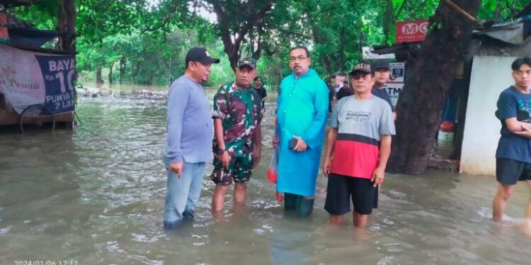 Dua Bocah Hanyut Belum Ditemukan, Camat Ciledug: Besok Kita Lanjutkan Pencarian