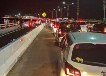 Kemacetan Parah di Tol Bali Mandara jadi Viral, Komisi V Desak Transportasi Publik Berkelanjutan