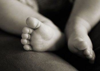 Warga Cimanggis Temukan Bayi Masih Hidup di Sebuah Musala, Polisi: Masih Diselidiki