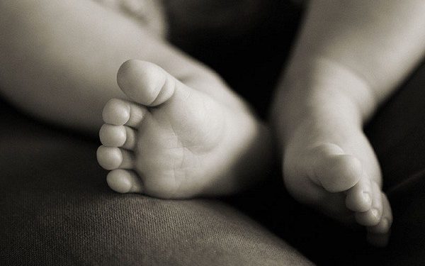 Warga Cimanggis Temukan Bayi Masih Hidup di Sebuah Musala, Polisi: Masih Diselidiki