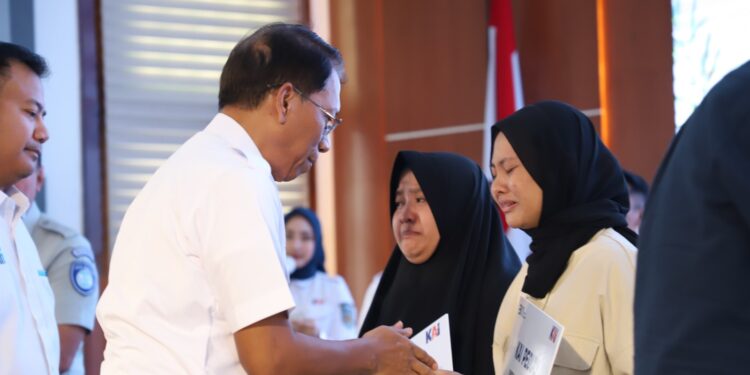santunan korban tabrakan KAI