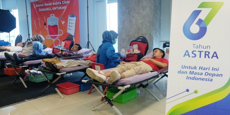 Semarakkan HUT Astra ke-67, FIFGROUP Gelar Donor Darah