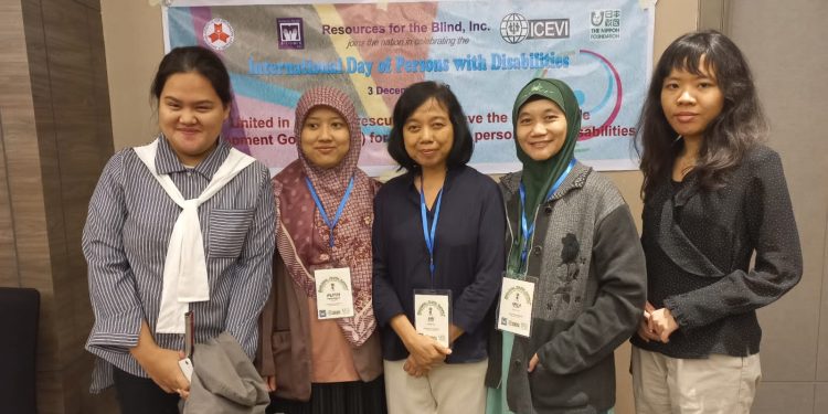 Putri Rokhmayati Mahasiswi Tunanetra Universitas Pamulang Jadi Pembicara di Blind Youth Summit Filipina