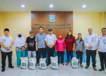 Berikan Bantuan Pangan kepada Warga Serpong Utara, Pilar: Akan Bertahap Selama 6 Bulan