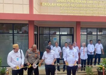 Pj Gubernur Banten Resmikan Sekolah Khusus Negeri 1 Tangsel