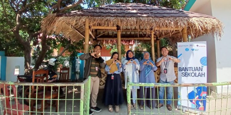PT Sinarmas Land Kembali Salurkan Sapras dan Edukasi Peduli Lingkungan ke 44 Sekolah di Tangsel