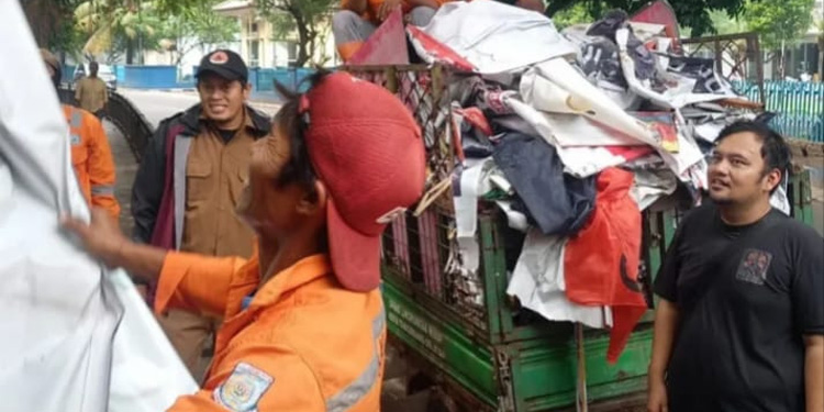 Tindaklanjuti Instruksi Wali Kota, DLH Tangsel Bersihkan 30 Ton APK