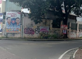 Masuki Masa Tenang, 140 Personel Satpol PP Kota Tangsel Lakukan Pencopotan APK