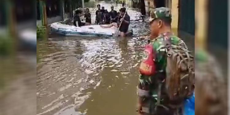 Imbas Banjir, Dua TPS di Pondok Safari Indah Terpaksa Dibongkar