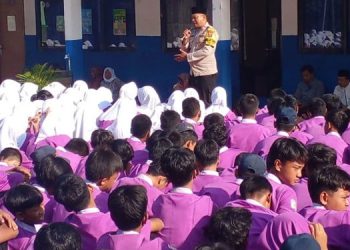 Pererat Hubungan Kepolisian dengan Masyarakat, Bhabinkamtibmas Gelar ‘Police Goes to School’ di SMPN 1 Cisauk