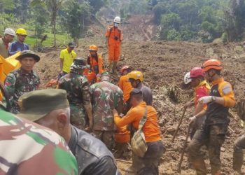 Update Longsor Cipongkor Bandung:  Tim SAR Temukan Tiga Jasad Korban