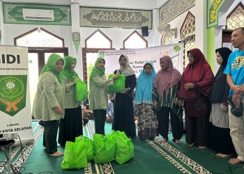 IIDI Cabang Jaksel Tebar 60 Paket Sembako di Ciputat