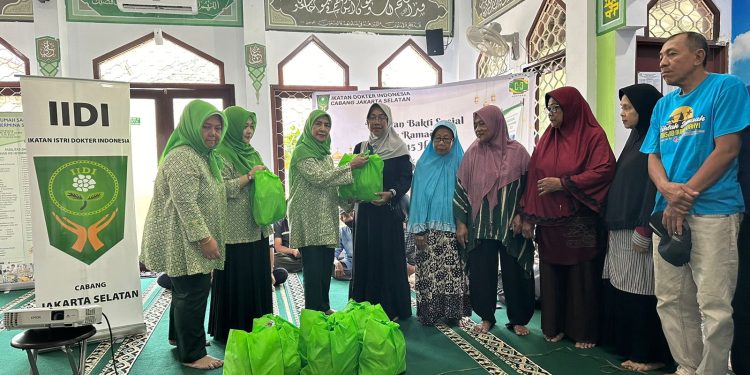 IIDI Cabang Jaksel Tebar 60 Paket Sembako di Ciputat