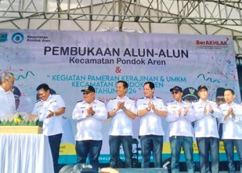 Resmikan Alun-Alun Pondok Aren, Benyamin: Gunakan Fasilitas yang Ada Sebaik-baiknya
