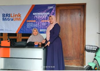 Kisah Agen Mitra UMi di Karawang, Tak Hanya Menambah Penghasilan Tapi Juga Bantu Ekonomi Warga Sekitar