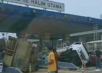 Kecelakaan Beruntun Terjadi di Pintu Tol Halim, Penyebabnya…