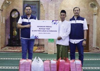 FIFGROUP Peduli Berbagi Takjil Menjelang Akhir Bulan Suci Ramadan