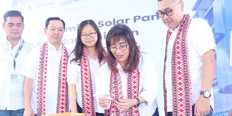FIFGROUP Pasang Solar Panel di Kota Serang