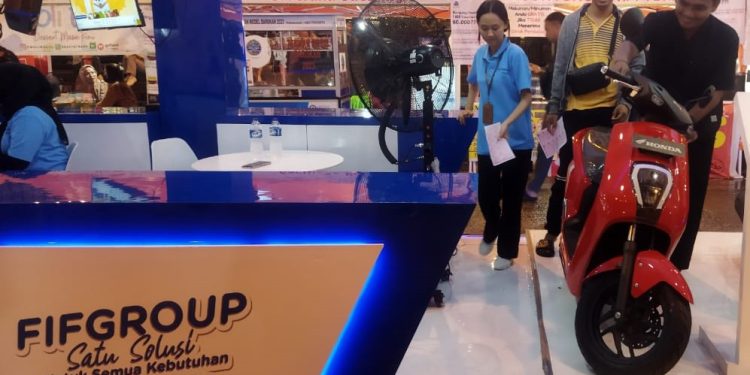 Raih Beragam Keuntungan Sambil Berwisata Kuliner FIFGROUP di Festival Foodies Palembang 2024
