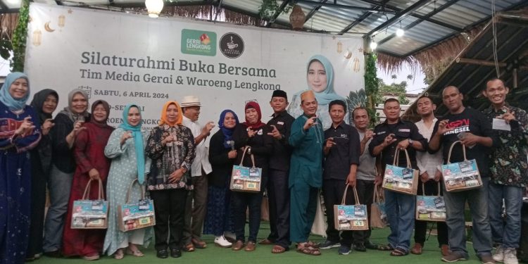 Ketua Tim Fasilitasi CSR Tangsel Gelar Buka Bersama dengan Tim Media Gerai dan Waroeng Lengkong