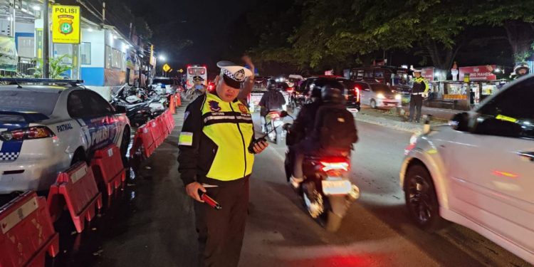 Satlantas Polres Tangsel Pantau Arus Mudik