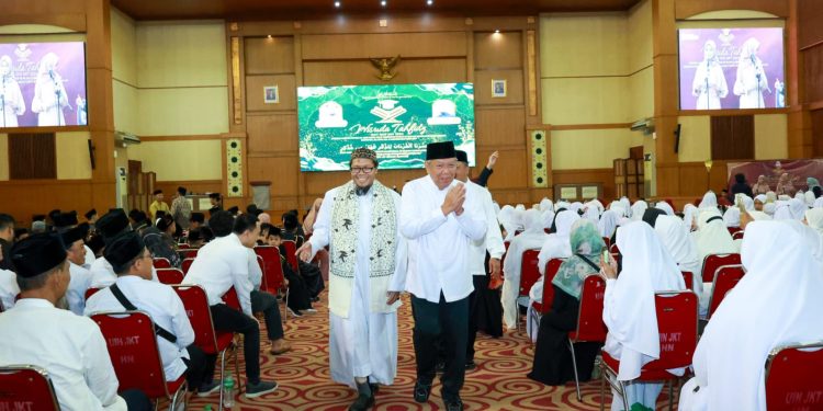 Hadir di Wisuda Akbar Tahfidz Quran, Ini Pesan Benyamin Davnie