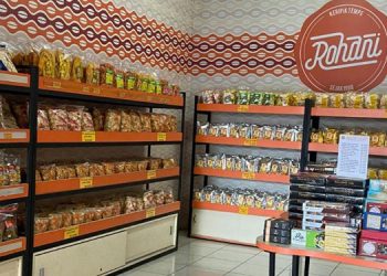 Oleh-oleh Khas Keripik Tempe Rohani Sukses Kembangkan Usaha Berkat Pinjaman BRI
