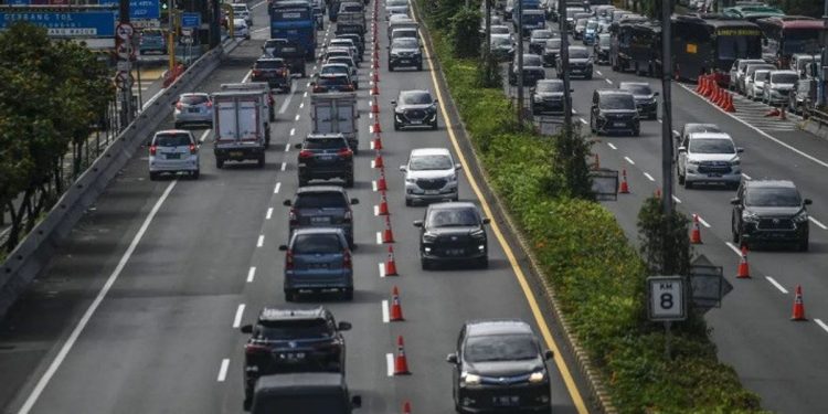 Contraflow Diperpanjang dari KM 47 hingga KM 65 Tol Japek