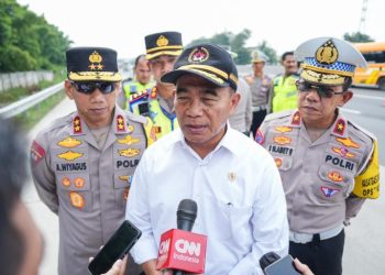 Tim TAA Korlantas Polri Olah TKP Kecelakaan Maut di KM 58 Tol Japek