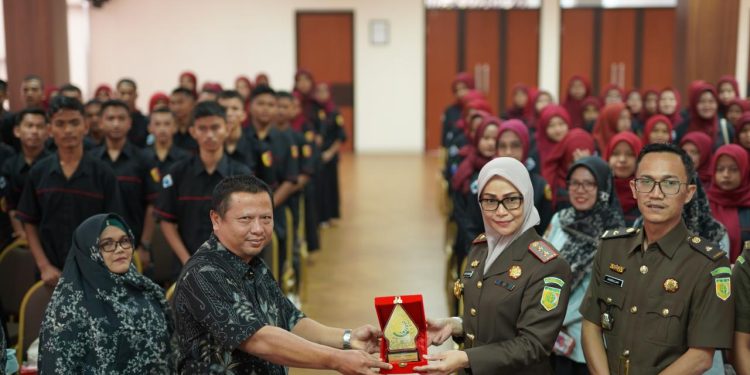 Kejari Tangsel Terima Kunjungan Karyawisata dari SMKN 1 Solok Sumbar