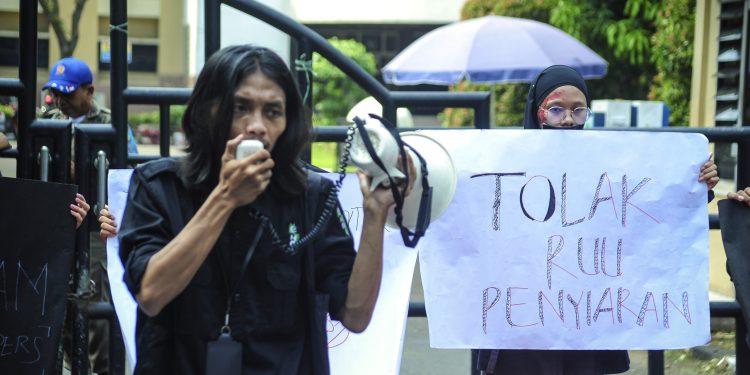 Tolak RUU Penyiaran