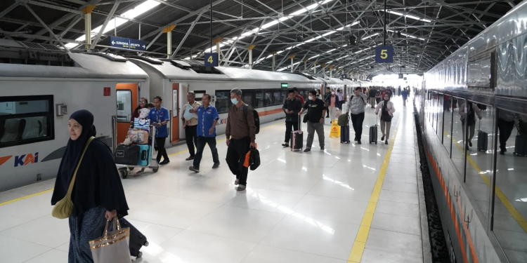 Libur Long Weekend Kenaikan Yesus Kristus, KAI Operasikan Kereta Tambahan