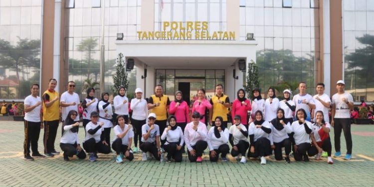 Sambut Kemala Run 2024, Polres Olahraga Bareng Bhayangkari Tangsel