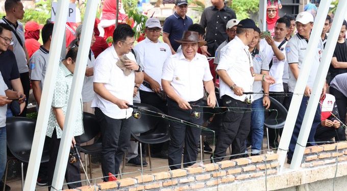 PJ Gubernur Banten Meriahkan May Day 2024 dengan Mancing bersama Buruh Tangsel di Lubana Sengkol