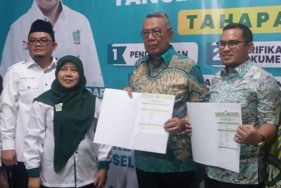 Pasangan Petahana Ben-Pilar Kembalikan Formulir Pendaftaran Kepala Daerah ke DPC PKB Tangsel