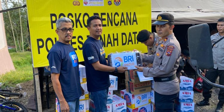 Gerak Cepat BRI Peduli Salurkan Bantuan Tanggap Bencana Bagi Warga Terdampak Banjir di Sumatera Barat