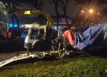 Bangkai Pesawat Jatuh Telah Dievakuasi, KNKT: Dugaan Sementara Ada Kesalahan Teknis