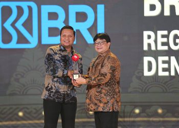 Punya Peran Besar di Bidang Ekonomi dan Sosial, BRI Raih Dua Penghargaan di CNN Indonesia Awards Bali 2024